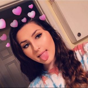 Meet your Posher, Jasmine